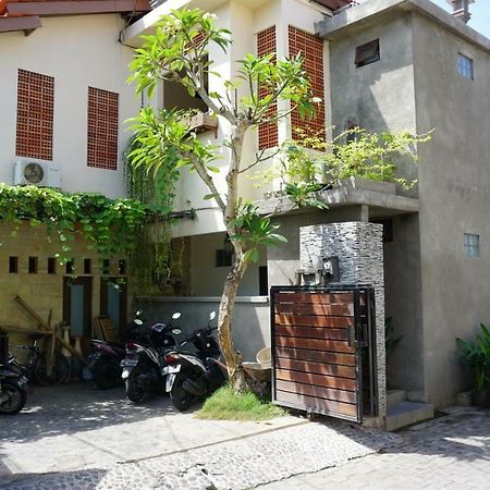 Pudi Homestay Canggu Buitenkant foto