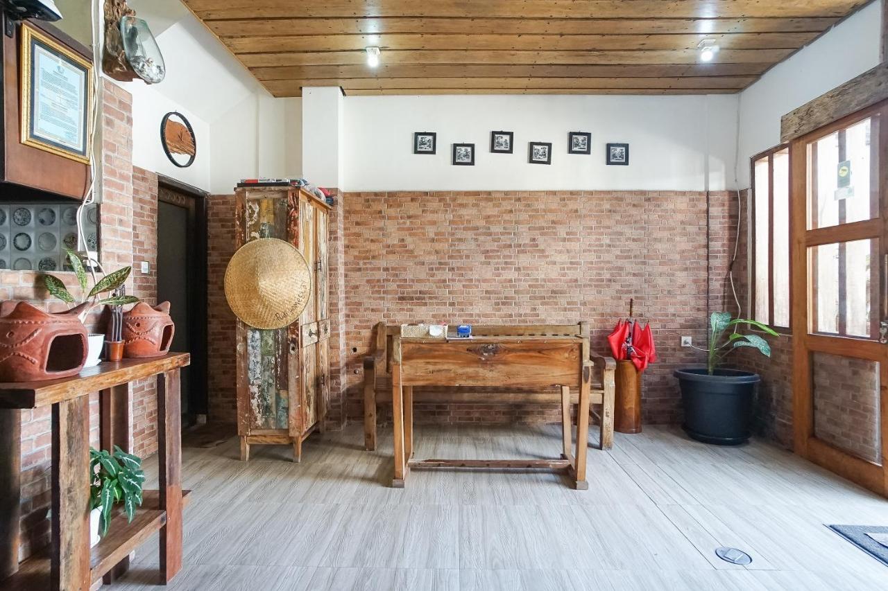 Pudi Homestay Canggu Buitenkant foto