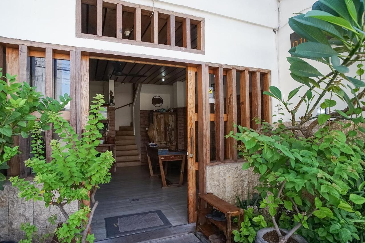 Pudi Homestay Canggu Buitenkant foto